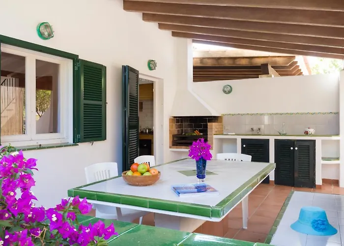 Carolina Villa Son Bou