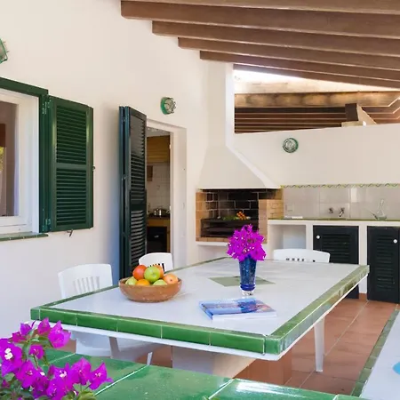 Carolina Villa Son Bou