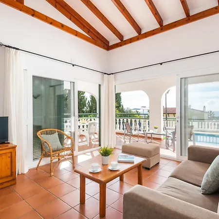Carolina Villa *