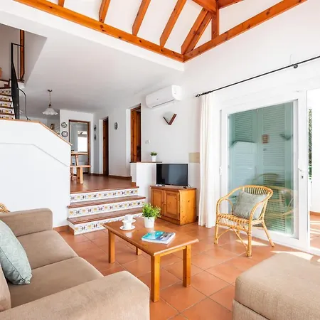 Carolina Villa Son Bou