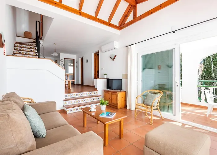 Carolina Villa Son Bou